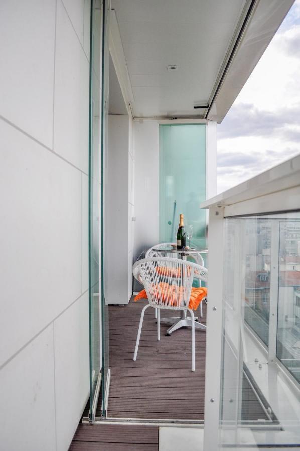 Vue Exceptionnelle Sur La Tour Eiffel *