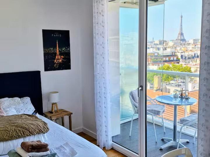 Vue Exceptionnelle Sur La Tour Eiffel