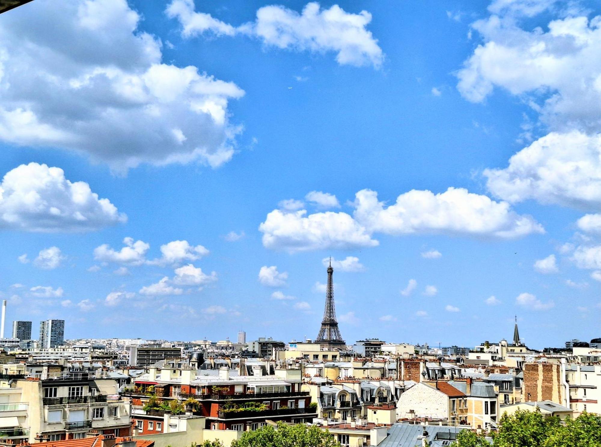 Vue Exceptionnelle Sur La Tour Eiffel